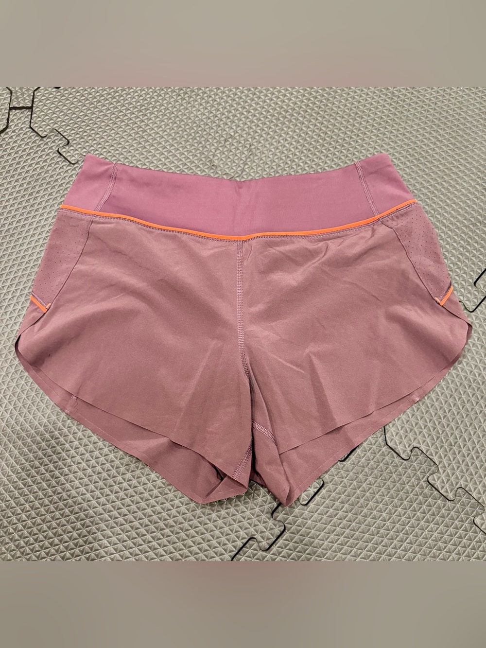 Athleta Run with it Short
